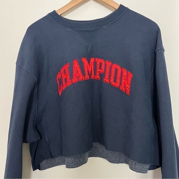 Champion Sweatshirt Womens Size XL Navy Blue Red Reverse Weave Cropped Spell Out - Picture 2 of 13